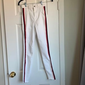 Zara White Stretch Denim Raw Edge Skinny Jeans